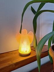Malý anděl - Solná lampa USB - cca 0,9kg/15cm